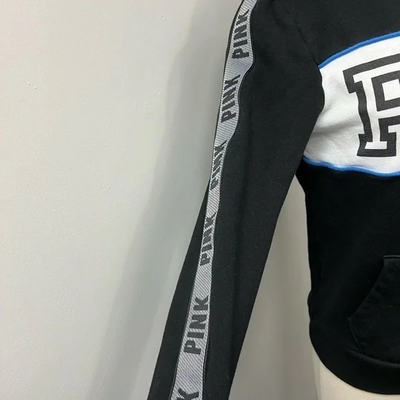 VS Black‎ Color Block Sweater - Picture 2 of 12